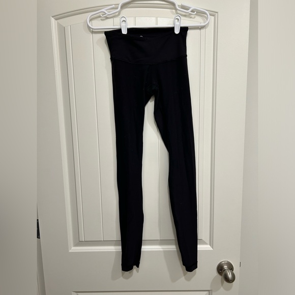 Lululemon Size 2 Black Wunder Under Leggings - Picture 1 of 4
